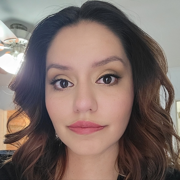 Meet your Posher, Jo - Picture 2 of 2